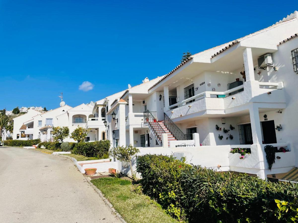 Riviera By The Beach 2 Bedroom Apartment Sitio de Calahonda Exterior photo
